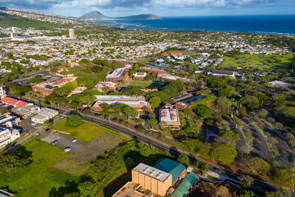 Aerial view of Kapi'olani Community College in Honolulu, Hawaii.